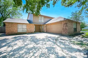 6731 Inwood W Dr, Houston, TX 77088 - Photo 2