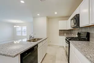 28410 Bobcat Bayou Dr, Katy, TX 77494 - Photo 4