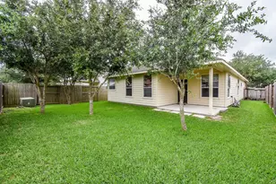 6711 River Ridge Ln, Dickinson, TX 77539 - Photo 4