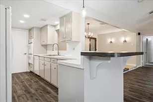 15711 Rill Ln, Houston, TX 77062 - Photo 6