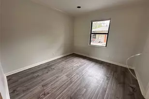7735 Oak Vista St, Houston, TX 77087 - Photo 8