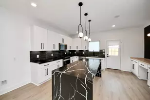 3319 Caplin St, Houston, TX 77026 - Photo 18