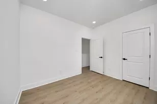 3319 Caplin St, Houston, TX 77026 - Photo 26