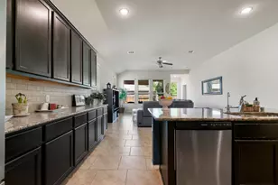 14011 Wolftrap Ln, Conroe, TX 77384 - Photo 6