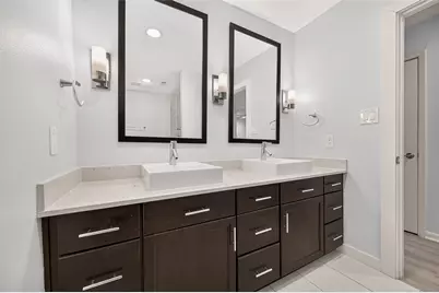4513 Acacia, Bellaire, TX 77401 - Photo 30