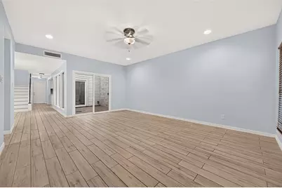 4513 Acacia, Bellaire, TX 77401 - Photo 10