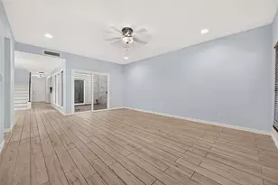 4513 Acacia, Bellaire, TX 77401 - Photo 10