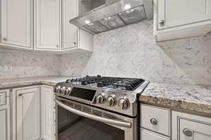 4513 Acacia, Bellaire, TX 77401 - Photo 20