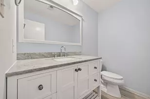 4513 Acacia, Bellaire, TX 77401 - Photo 24