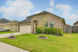 4623 Painted Bunting Ln, Baytown, TX 77521 - Photo 8