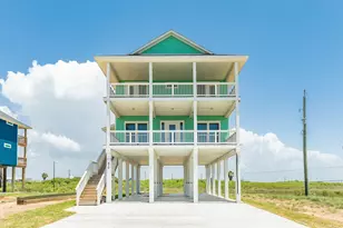 816 Coast Guard, Surfside Beach, TX 77541 - Photo 1