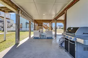 13839 Pirates Beach Blvd, Galveston, TX 77554 - Photo 36