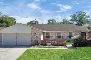 11214 Caribbean Ln, Houston, TX 77089 - Photo 1