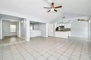 11214 Caribbean Ln, Houston, TX 77089 - Photo 18