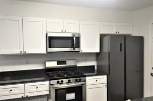 9151 Autumn Harvest Dr, Houston, TX 77064 - Photo 2