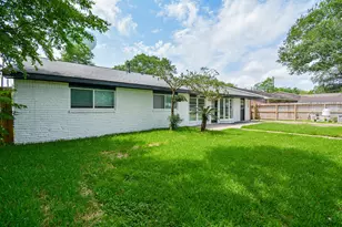 6042 Willowbend Blvd, Houston, TX 77096 - Photo 20