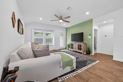 14784 Hazel Branch Dr, New Caney, TX 77357 - Photo 6
