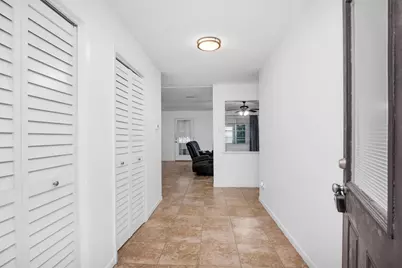 202 Twin Harbors Drive, Onalaska, TX 77360 - Photo 4