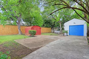 5217 Locust St, Bellaire, TX 77401 - Photo 14