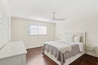 3402 Garrott Street #15, Houston, TX 77006 - Photo 4