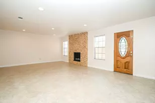 13240 Trail Hollow Dr, Houston, TX 77079 - Photo 10