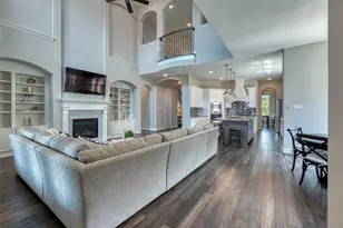 2735 Cherry Tree Ln, Manvel, TX 77578 - Photo 14