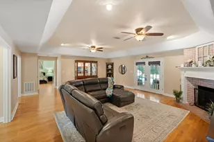 403 Westbrook St, Pinehurst, TX 77362 - Photo 10
