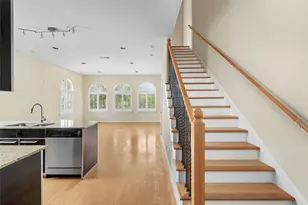 802 Jackson Hill St, Houston, TX 77007 - Photo 2