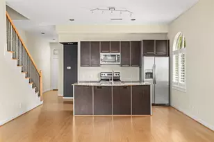 802 Jackson Hill St, Houston, TX 77007 - Photo 6