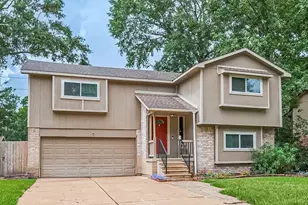 3319 Sycamore Springs Dr, Houston, TX 77339 - Photo 26