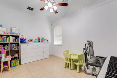 38 S Pinto Point Circle, The Woodlands, TX 77389 - Photo 14