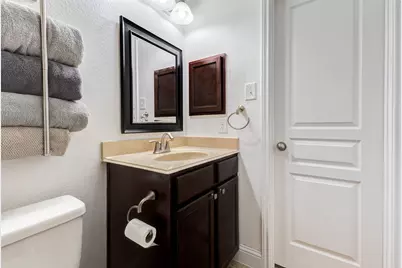 38 S Pinto Point Circle, The Woodlands, TX 77389 - Photo 28