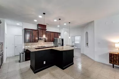 38 S Pinto Point Circle, The Woodlands, TX 77389 - Photo 16