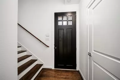 22 Hermann Park Court, Houston, TX 77021 - Photo 2