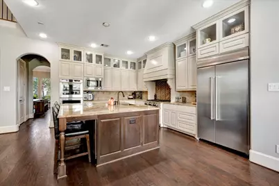 1310 Tamina Pass Lane, Friendswood, TX 77546 - Photo 8