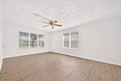 14205 Stoneshire Street, Houston, TX 77060 - Photo 10