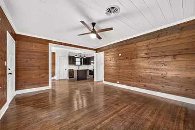 321 S Arcola Street, Angleton, TX 77515 - Photo 4