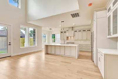 2021 Marnel Road, Houston, TX 77055 - Photo 12