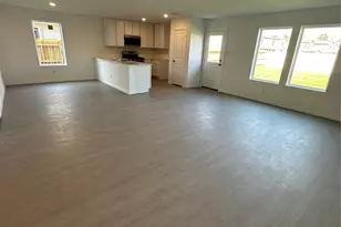 646 Maria Elena Way, Cleveland, TX 77327 - Photo 2