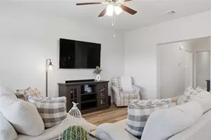 11116 Crawford St, Texas City, TX 77591 - Photo 6