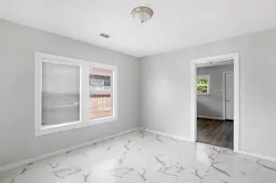 5411 Arapahoe St, Houston, TX 77020 - Photo 14