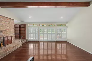 23 Amherst Ct, Conroe, TX 77304 - Photo 6
