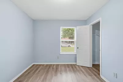 9715 Courben Lane, Houston, TX 77078 - Photo 18