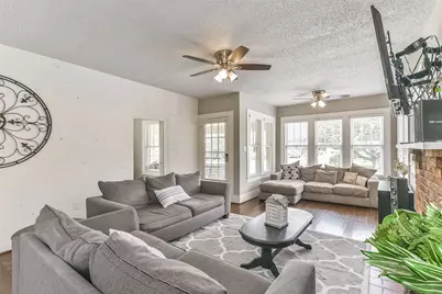 3729 Avenue S 1/2, Galveston, TX 77550 - Photo 10