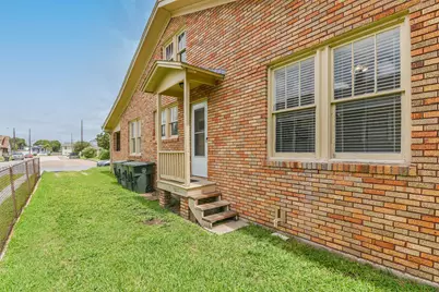 3729 Avenue S 1/2, Galveston, TX 77550 - Photo 4