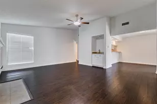 8100 Cambridge St, Houston, TX 77054 - Photo 6
