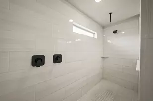 4027 Starbright St St, Houston, TX 77018 - Photo 22