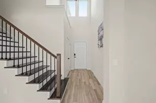 4027 Starbright St St, Houston, TX 77018 - Photo 6