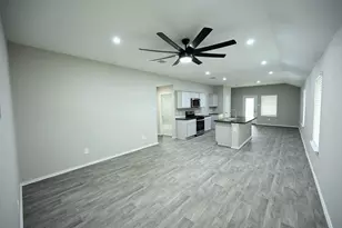 24211 Foxdale Bay Ct, Spring, TX 77373 - Photo 4