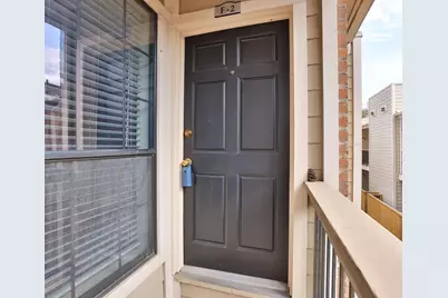 2001 Bering Drive #2F, Houston, TX 77057 - Photo 2